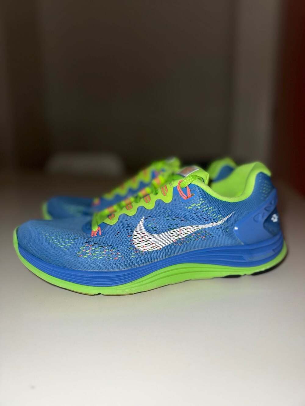 Nike Women's LunarGlide+ 5 Blue Lime Green Running Shoes 599395-413 Size 8.5